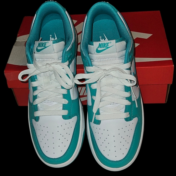 NWB NIKE DUNK LOW M9/W10.5 - Picture 3 of 8